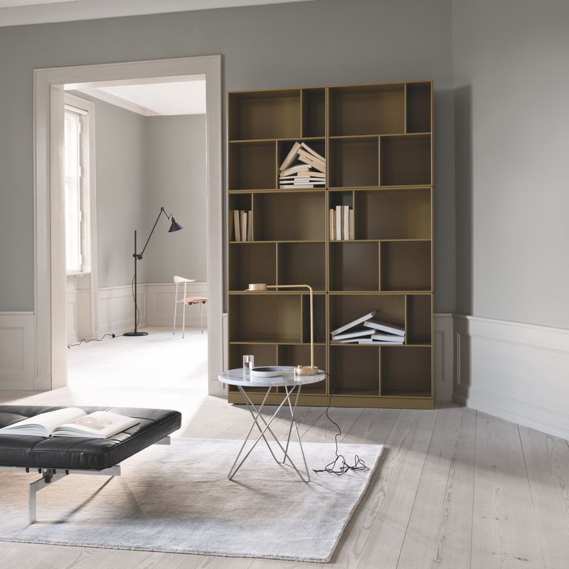 Read Bookshelf by Montana