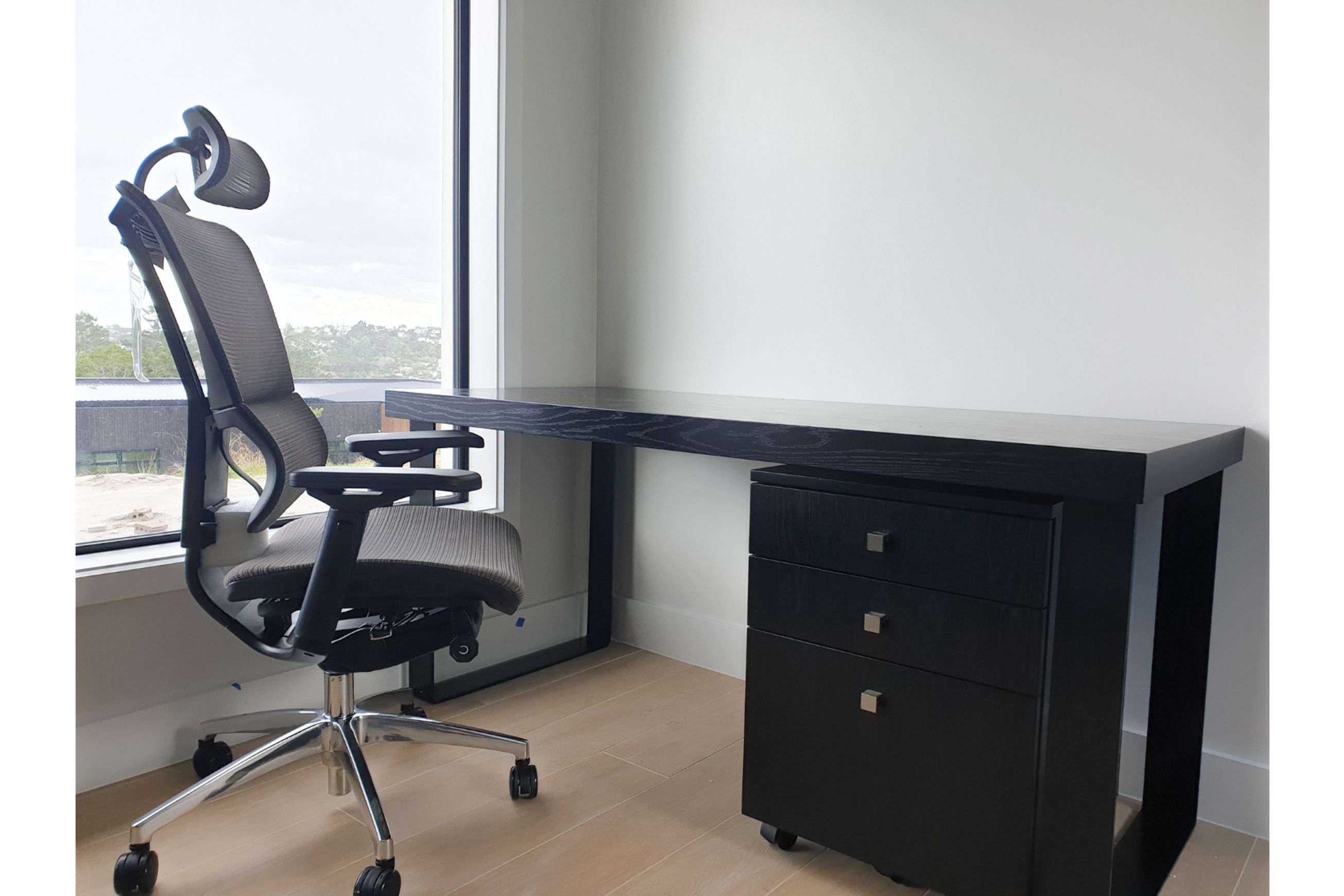 Ebony Executive Collection