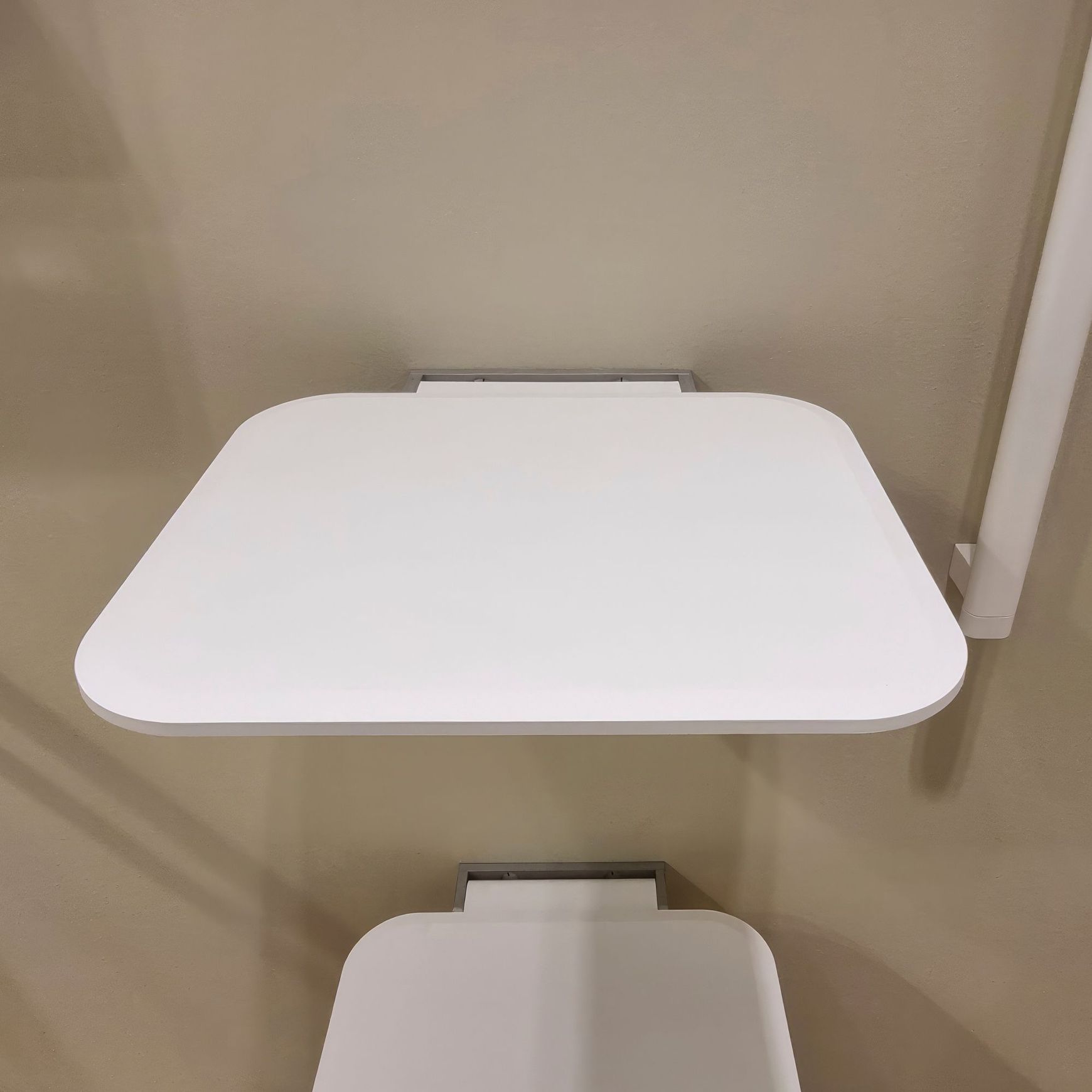 Omnia Shower Seat
