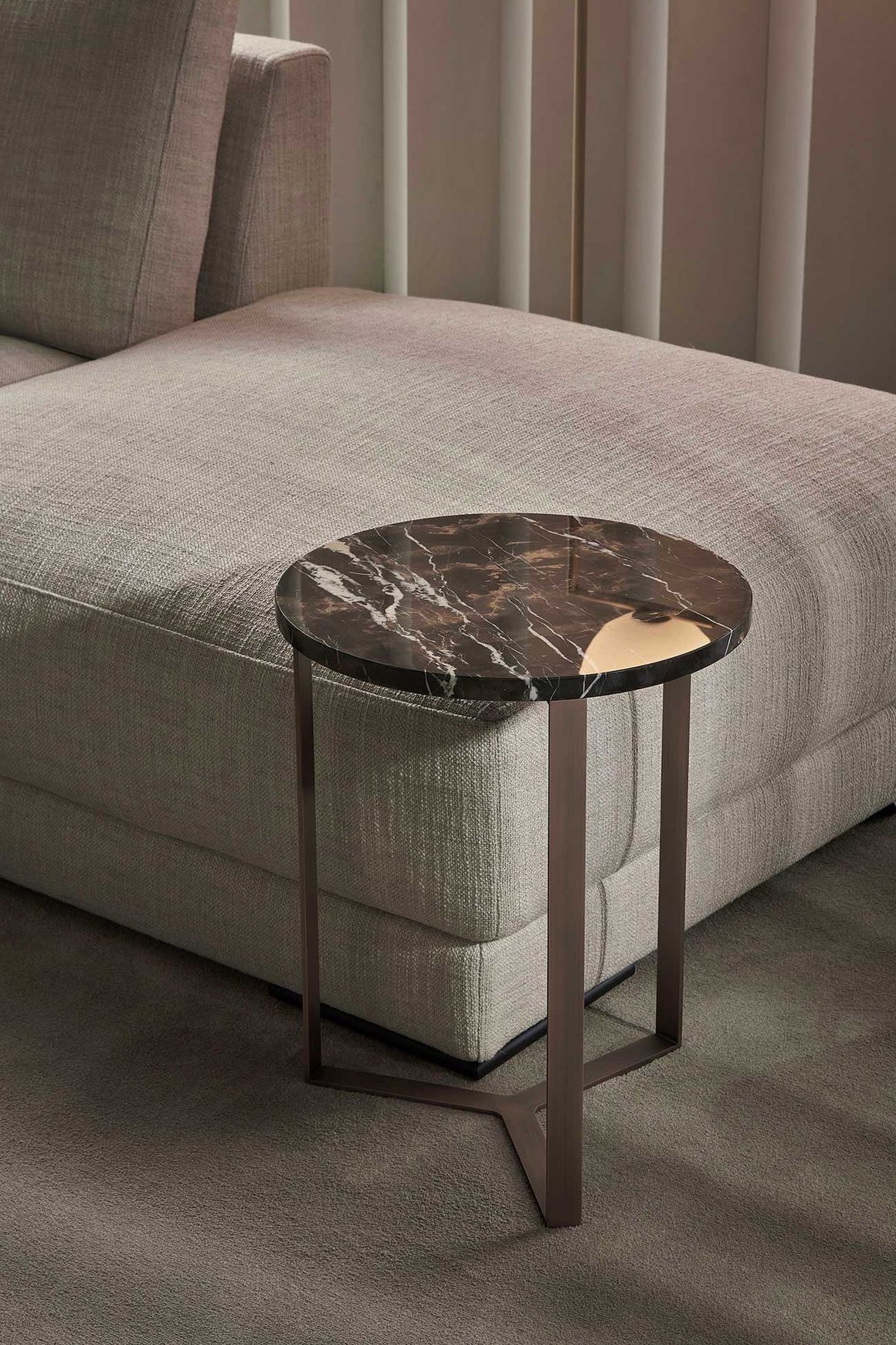 Clip Side Table