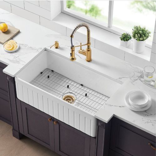 Large Butlers sink fluted fireclay 828mm - TK3318T