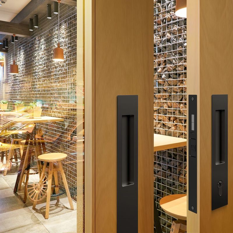 8102 M-Series Flush Pull (long Plate 255mm) no Key hole *