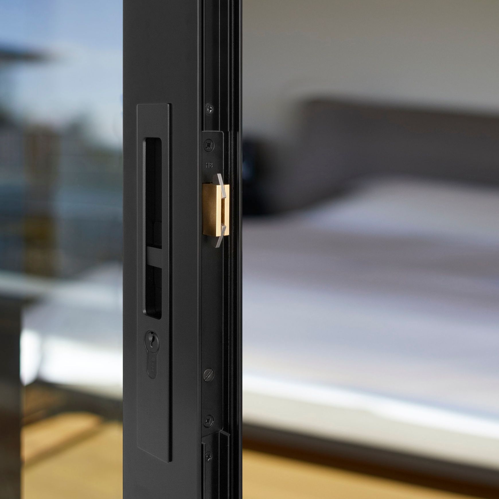 HB640 Series Narrow Sliding Door Lock – 33mm Backset