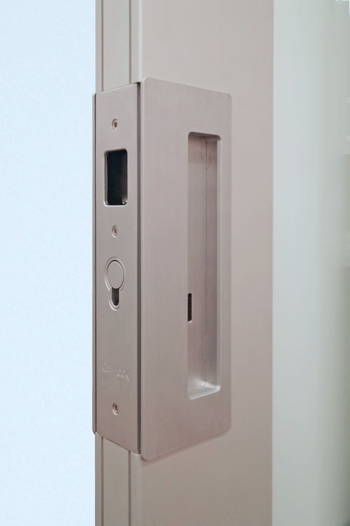CaviLock CL400® Magnetic Cavity Slider Door Handle