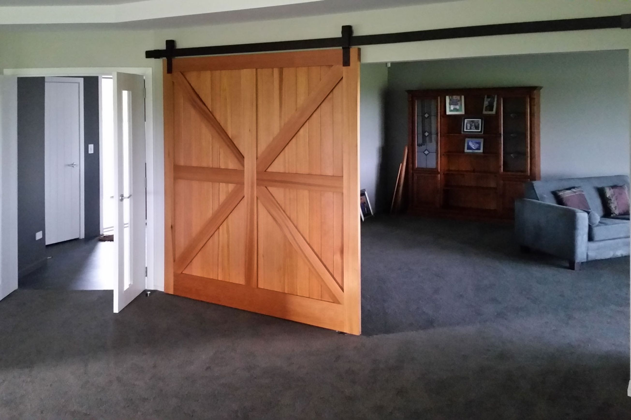CS Barn Door Track