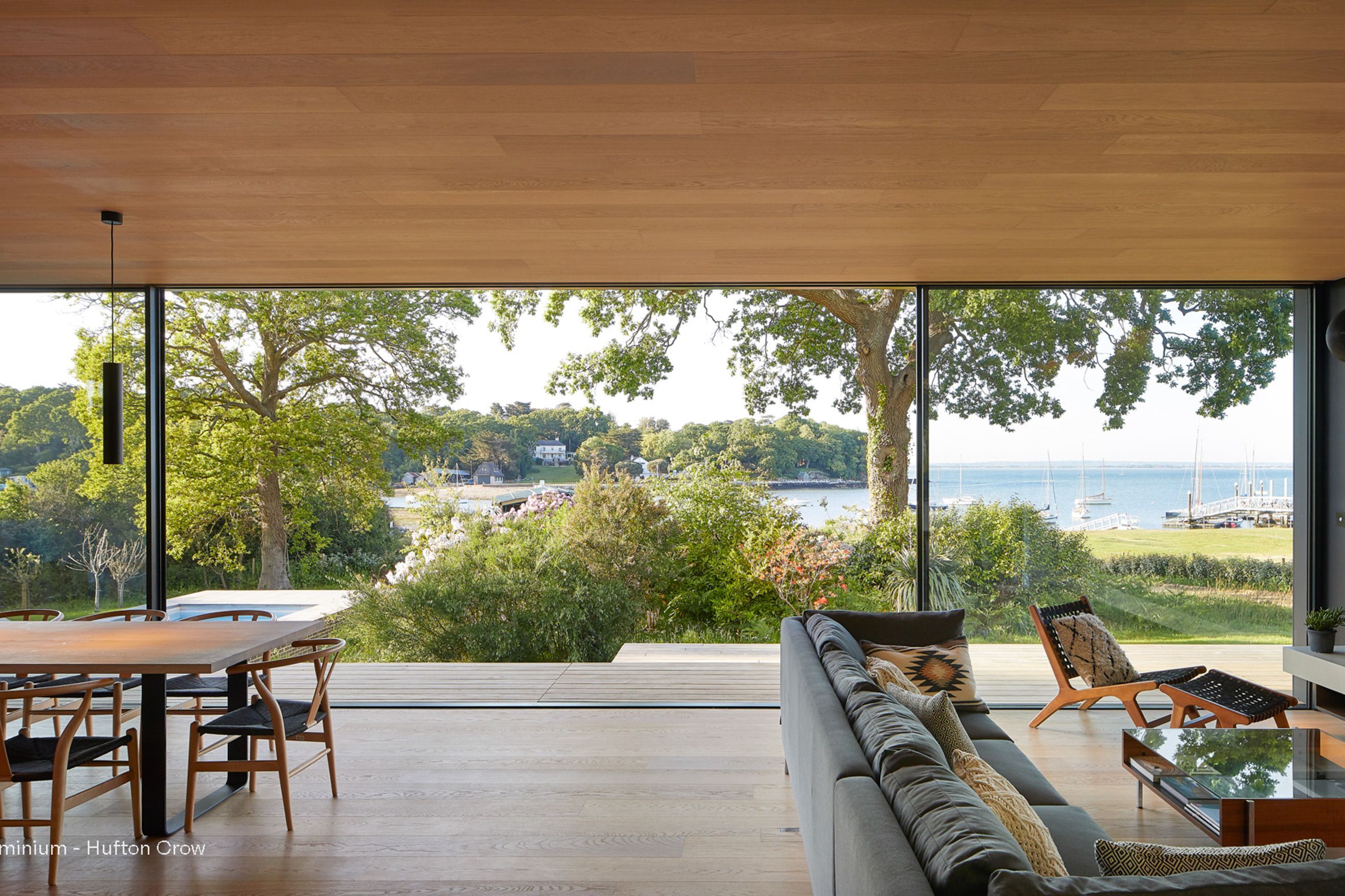 Minimal Sliding Door