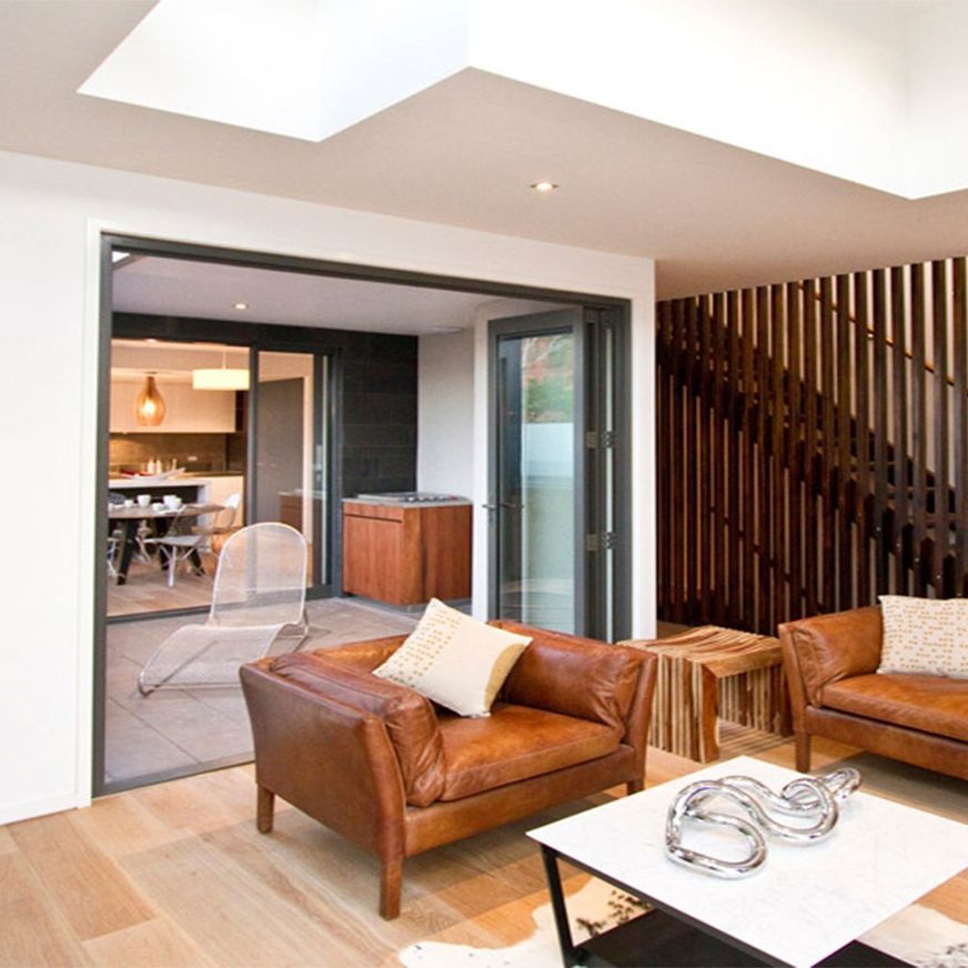 Vantage | Series 548 | Bi-fold Door