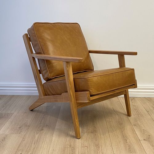 Lodge Armchair - Camel Leather | Oak Frame