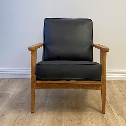 Lodge Armchair - Black Leather | Oak Frame