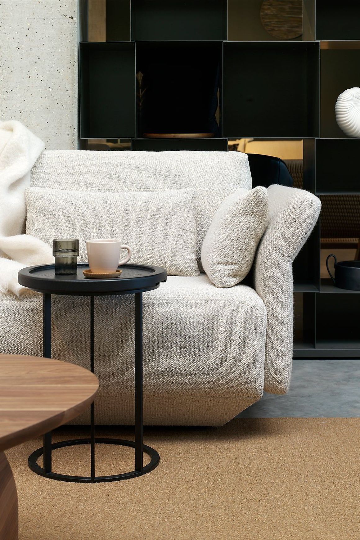 Flared Longchair Sofa by Qliv