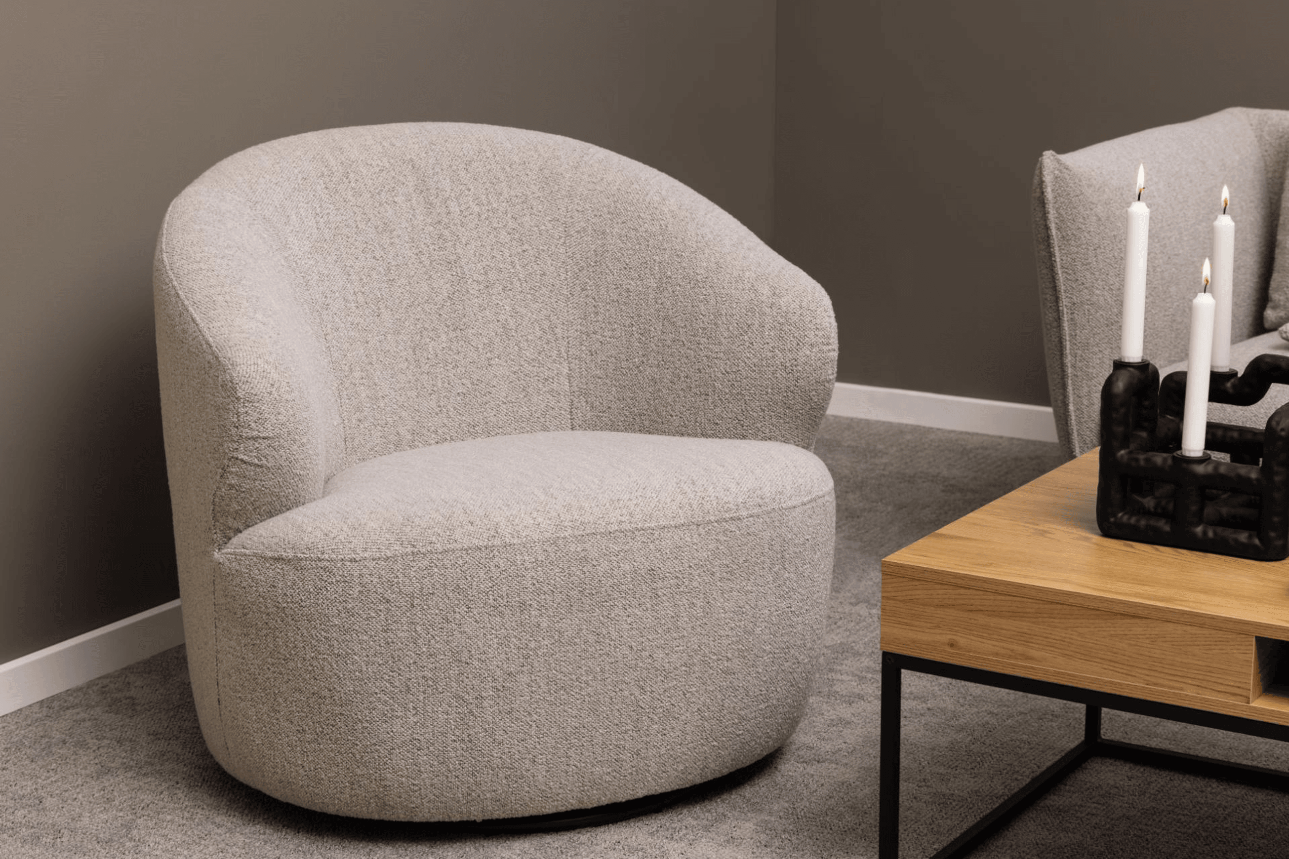 Mietta Swivel Lounge Chair