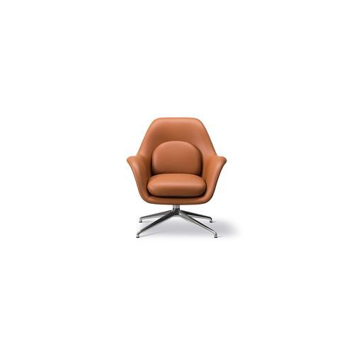 Swoon Lounge Petit Swivel base by Fredericia