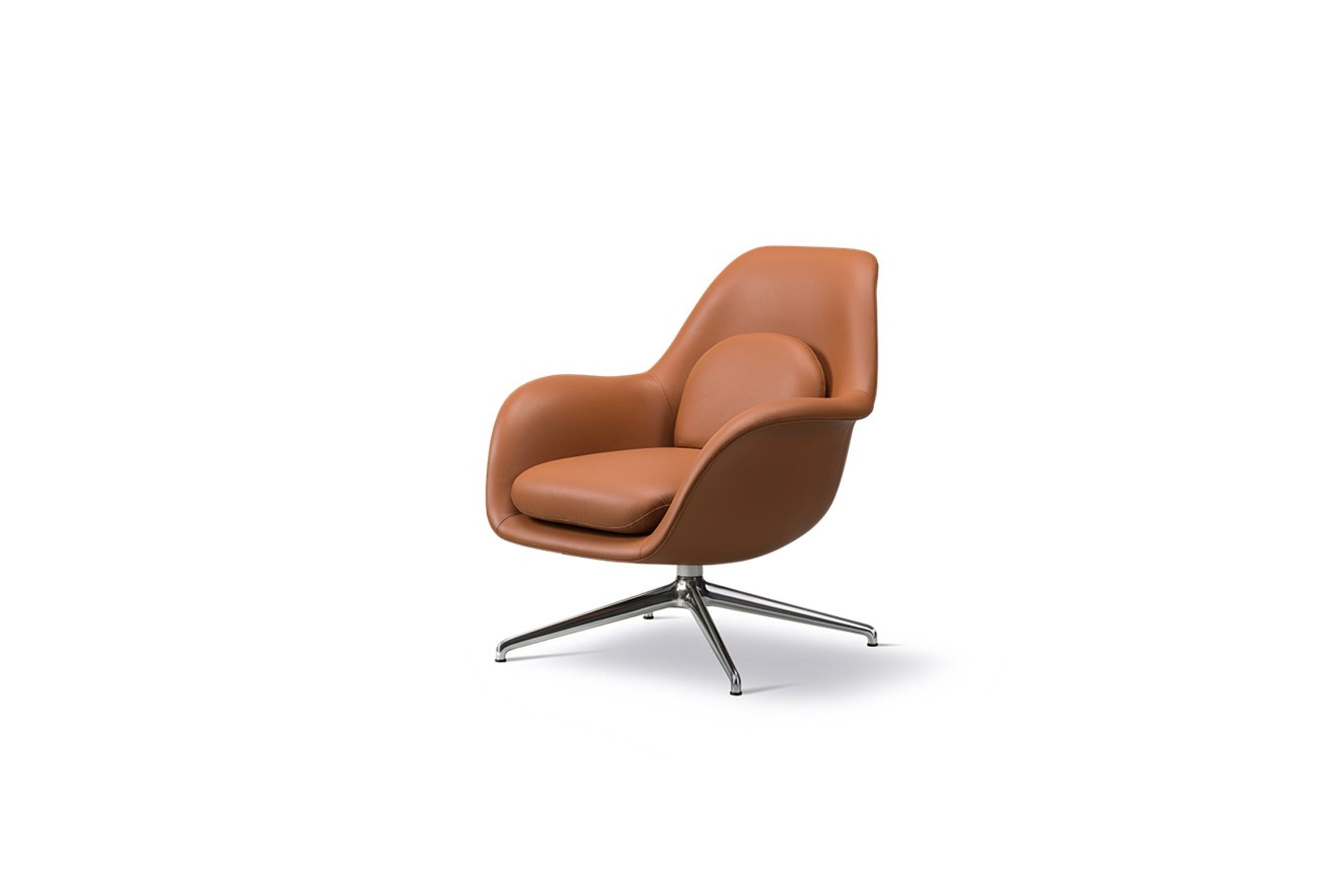 Swoon Lounge Petit Swivel base by Fredericia