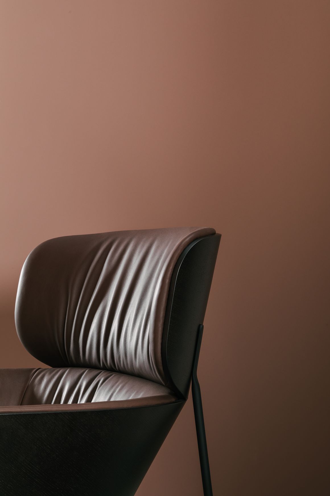 Caristo Low Back Leather | Armchair