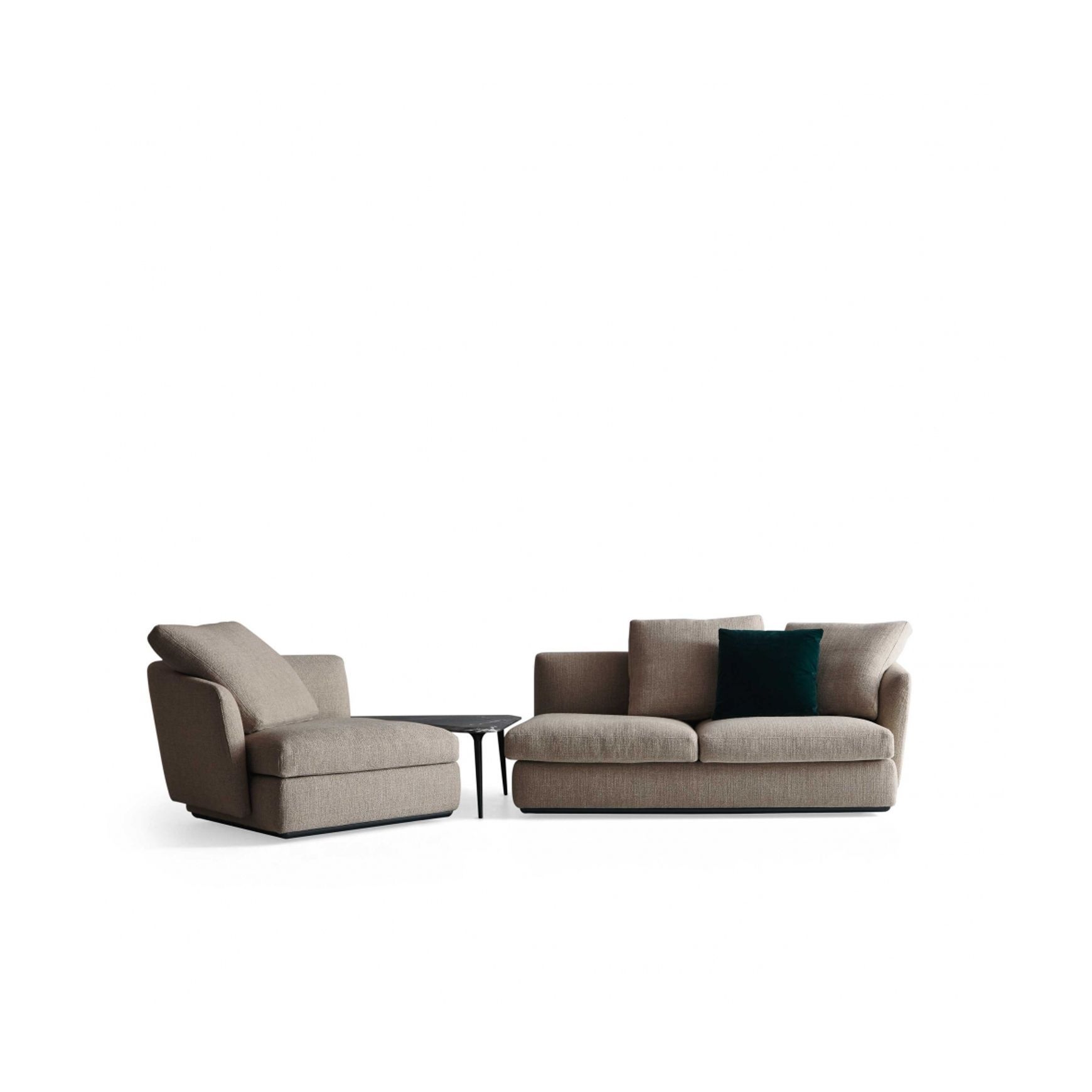 Sloane Sofa by Molteni&C