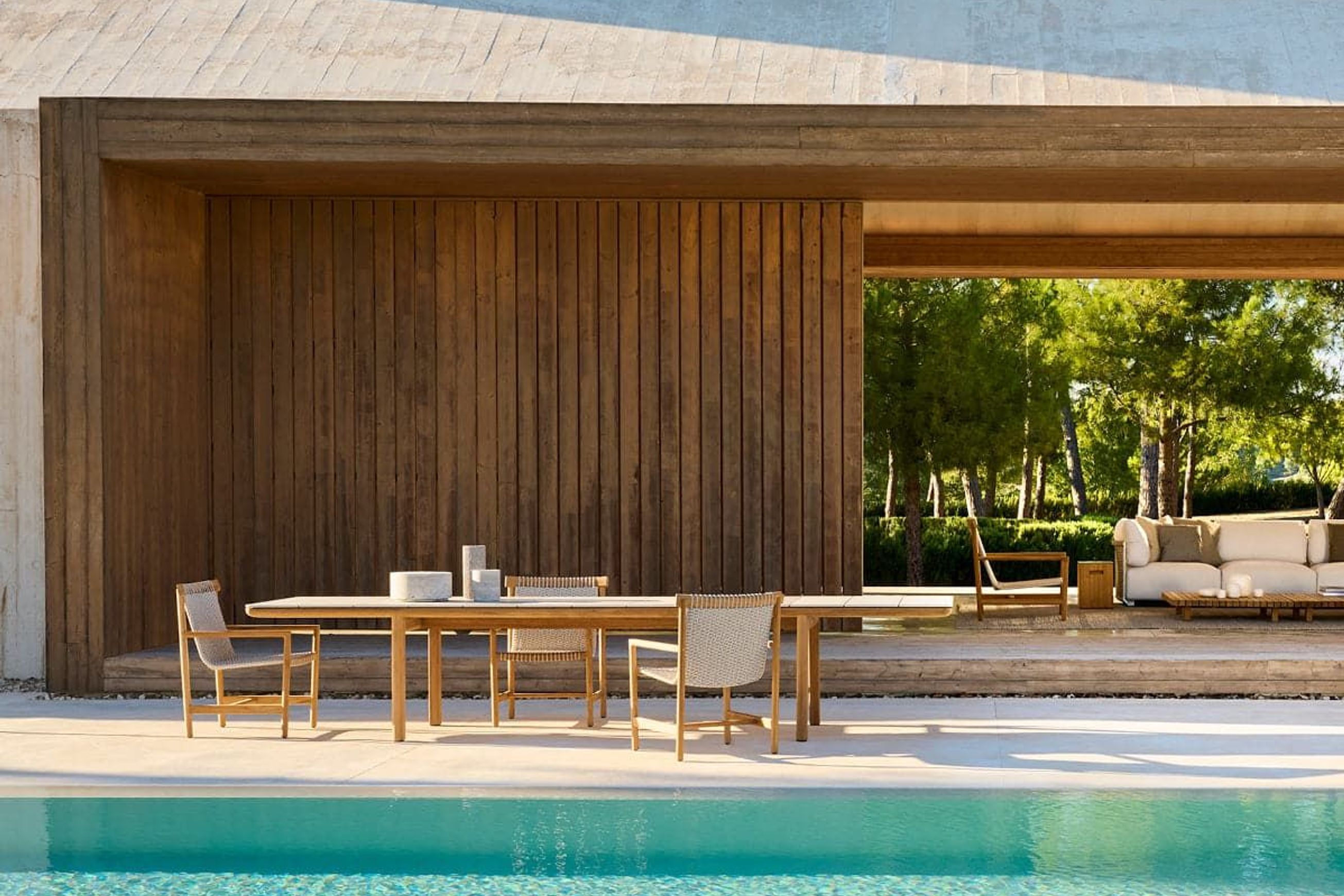 Amanu | Armchair