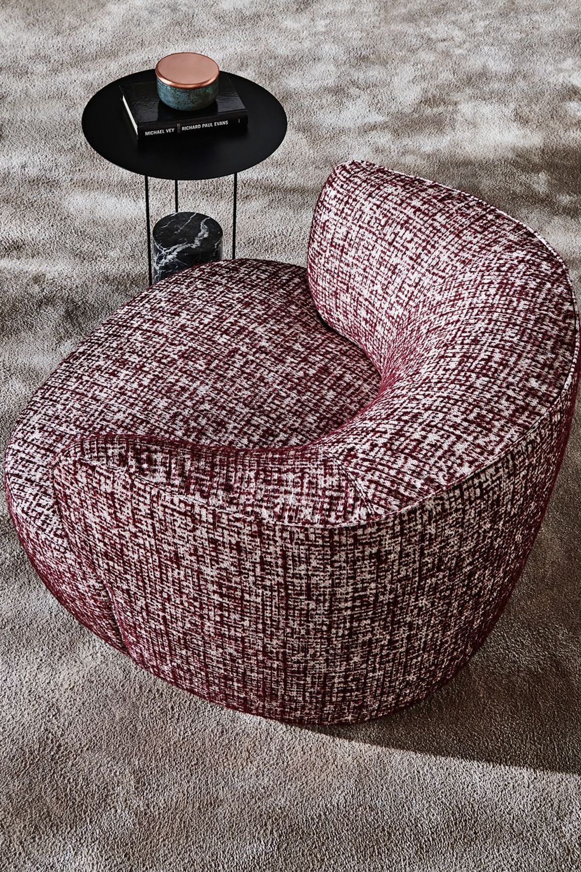 Elain Armchair by Molteni&C