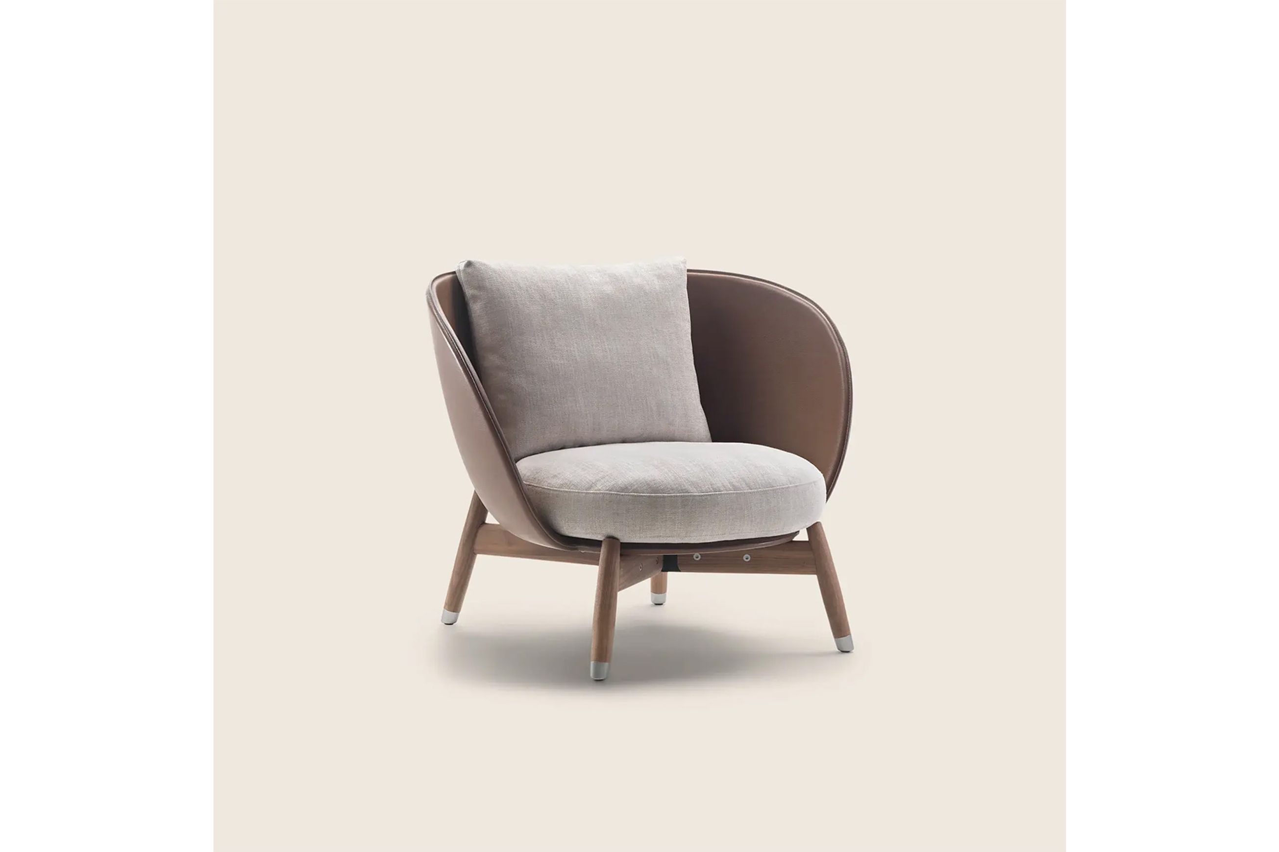 Eri Armchair By Flexform