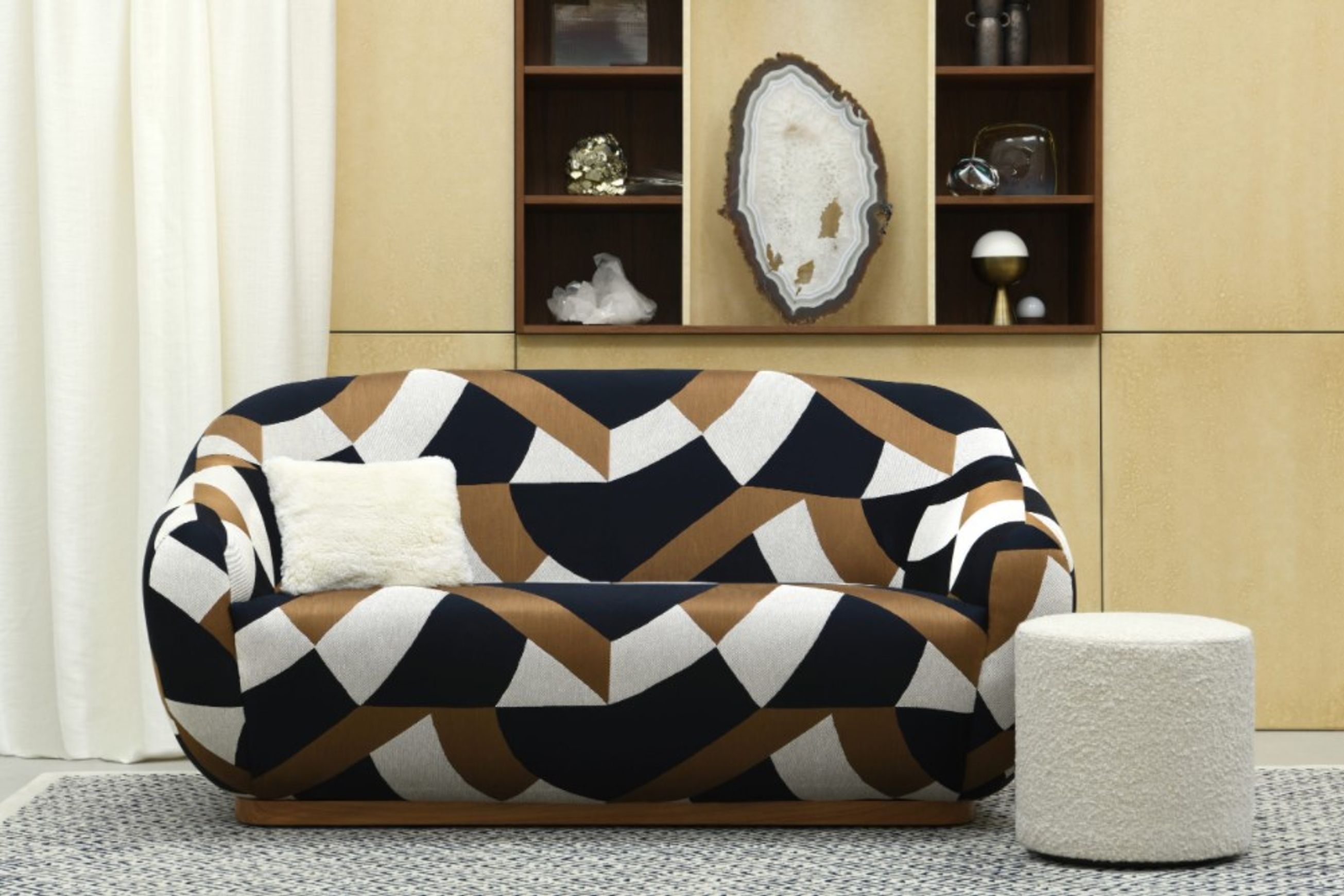 Niemeyer || 2 Seater Sofa