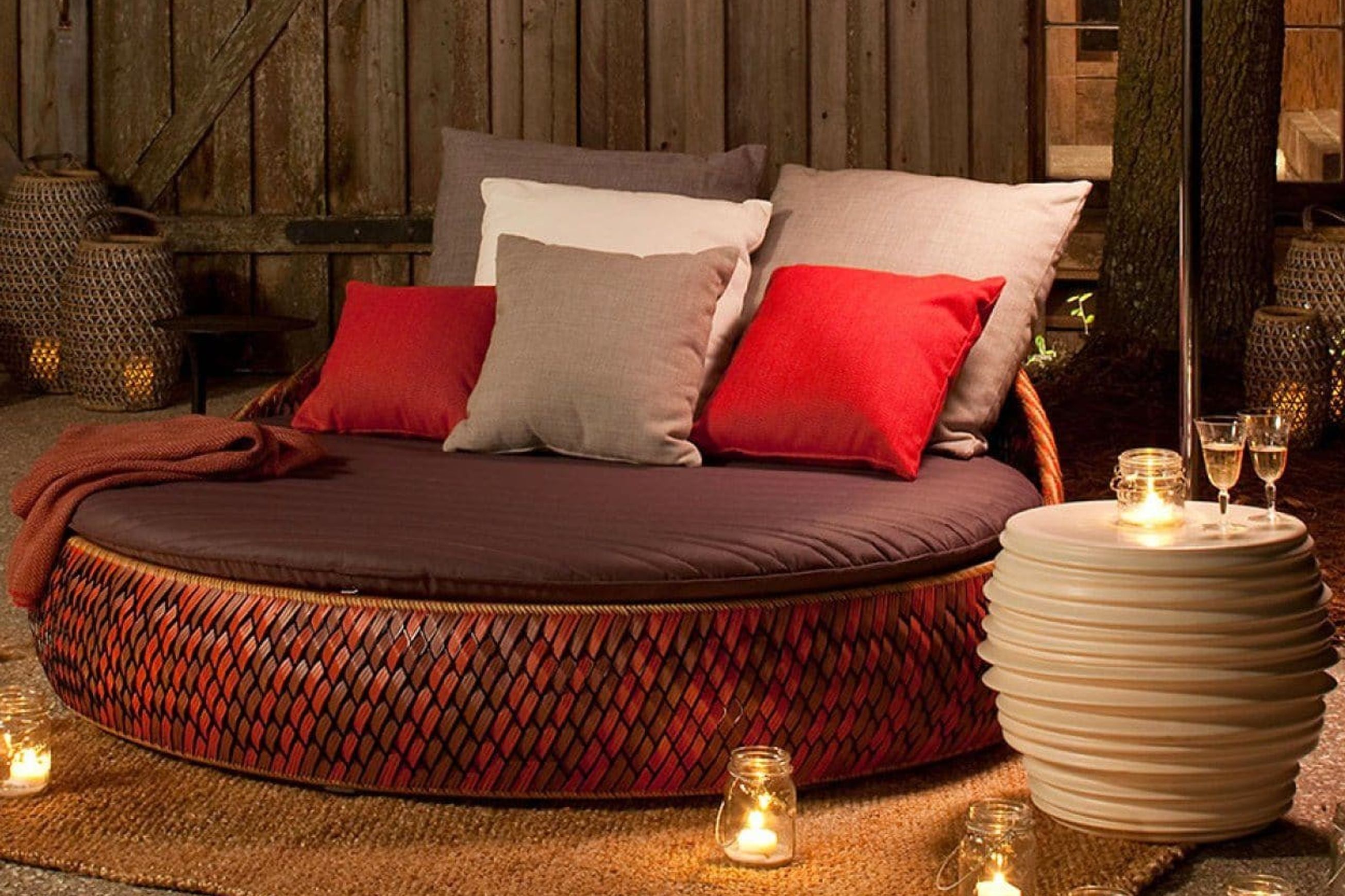DALA |  Loveseat