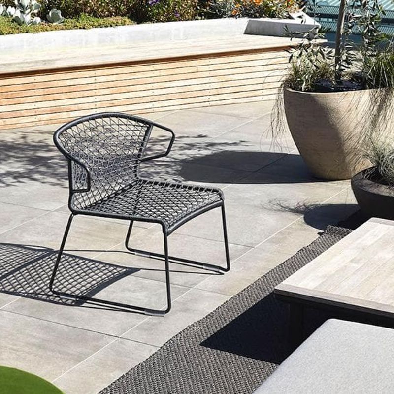Vela | Lounge Armchair
