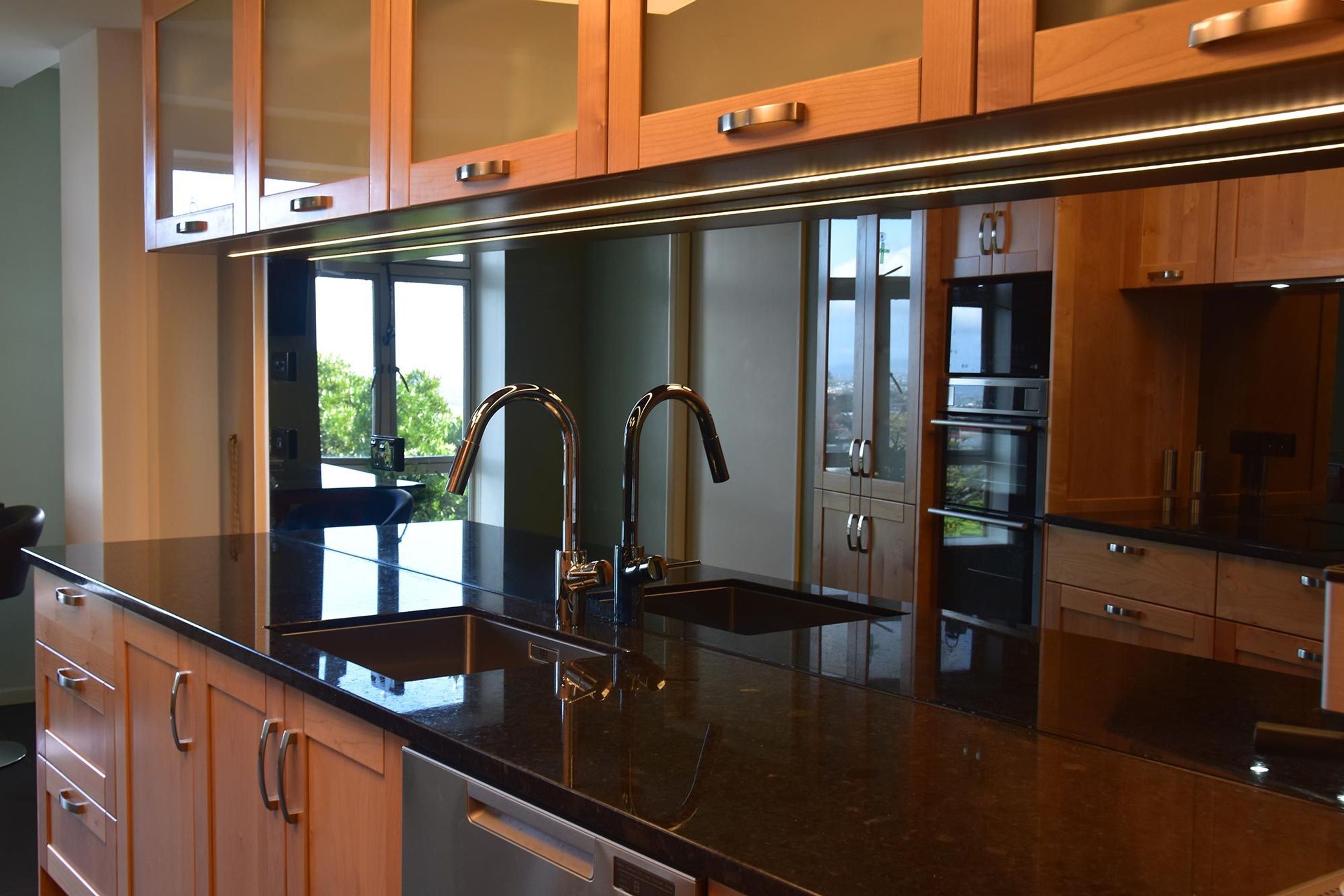 Haynes Glass Reflective / Mirror Splashbacks