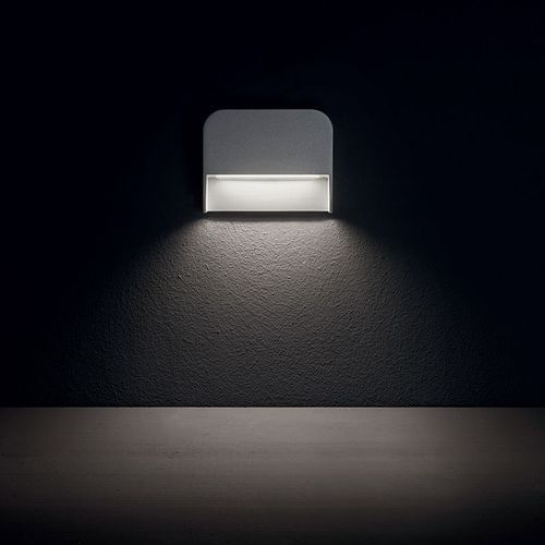 Lira 1.0 | Step Light