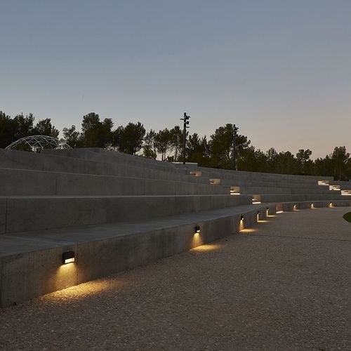 Lira 1.0 | Step Light