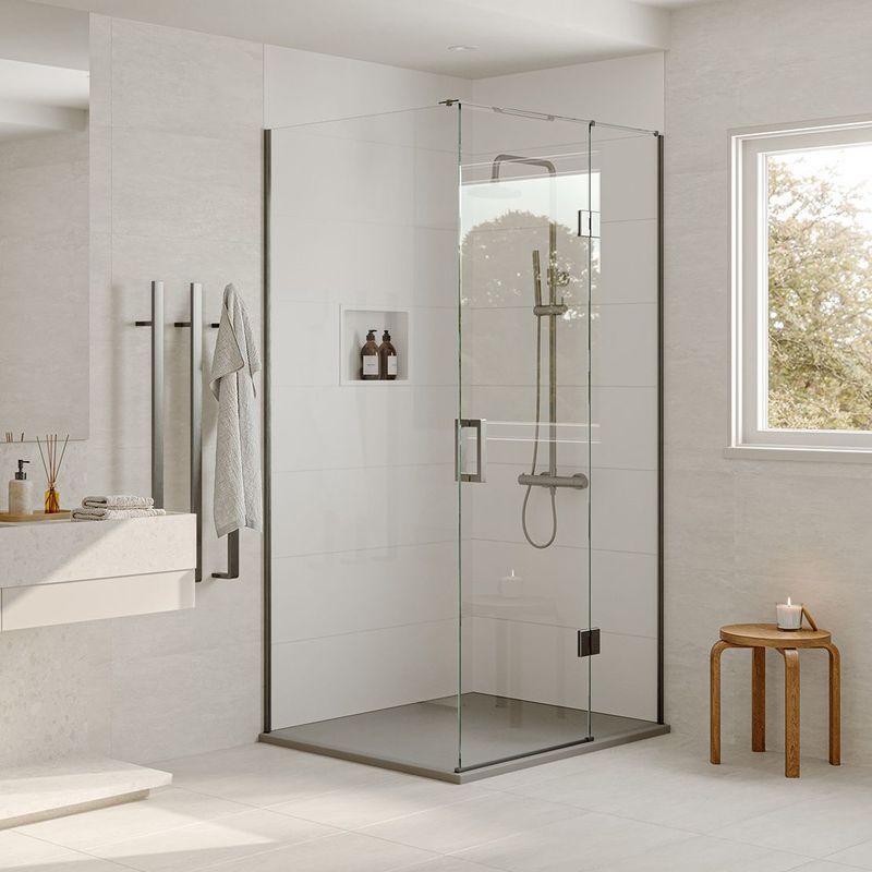 Verve Acrylic Shower