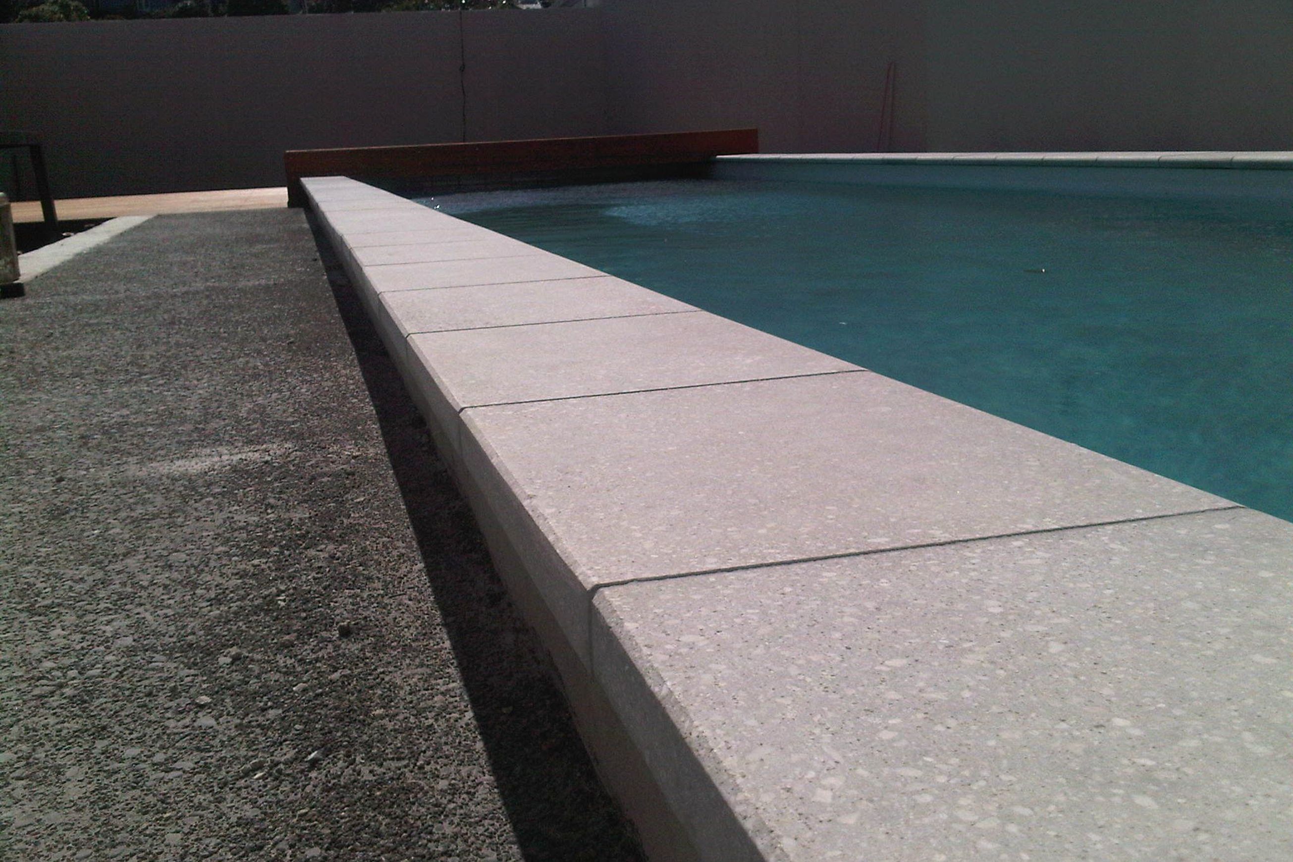 Veneto Bullnose Paving