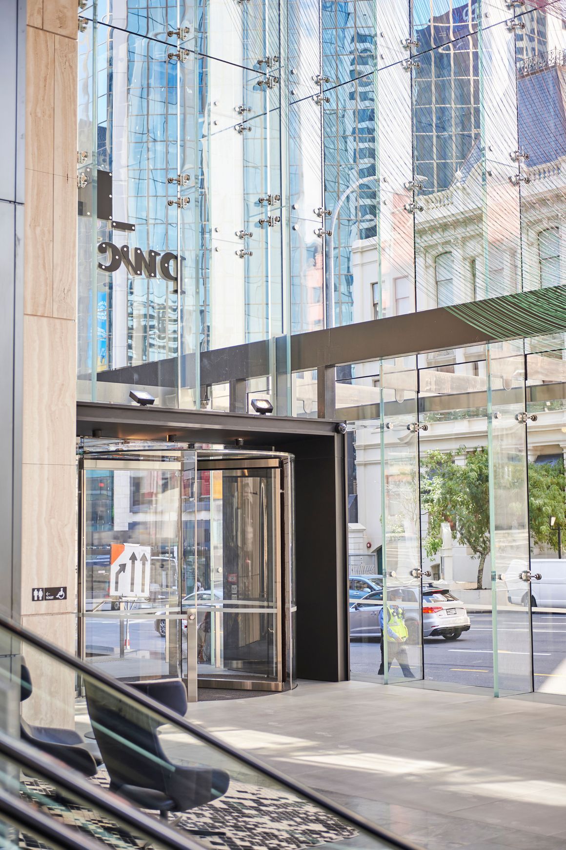 TotalVision | Frameless Glass Façades