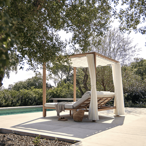 Kahn Covered Sunbed by Point