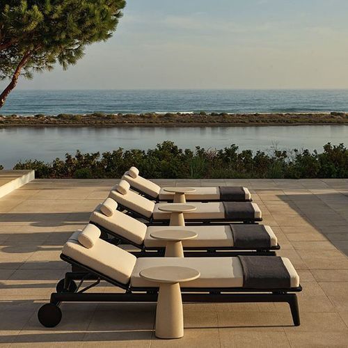 Magnolia Sunbed