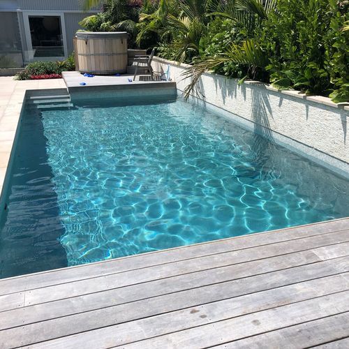 Custom Concrete Swimming Pools