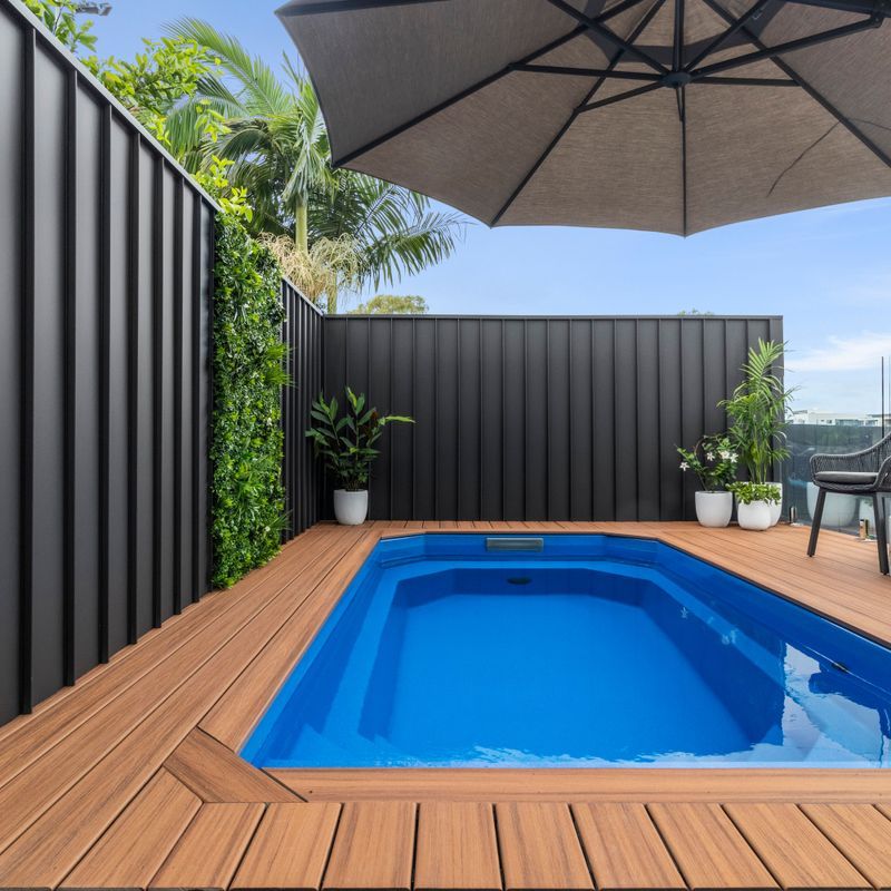 Relax | Model 4 | The Little Pool Co