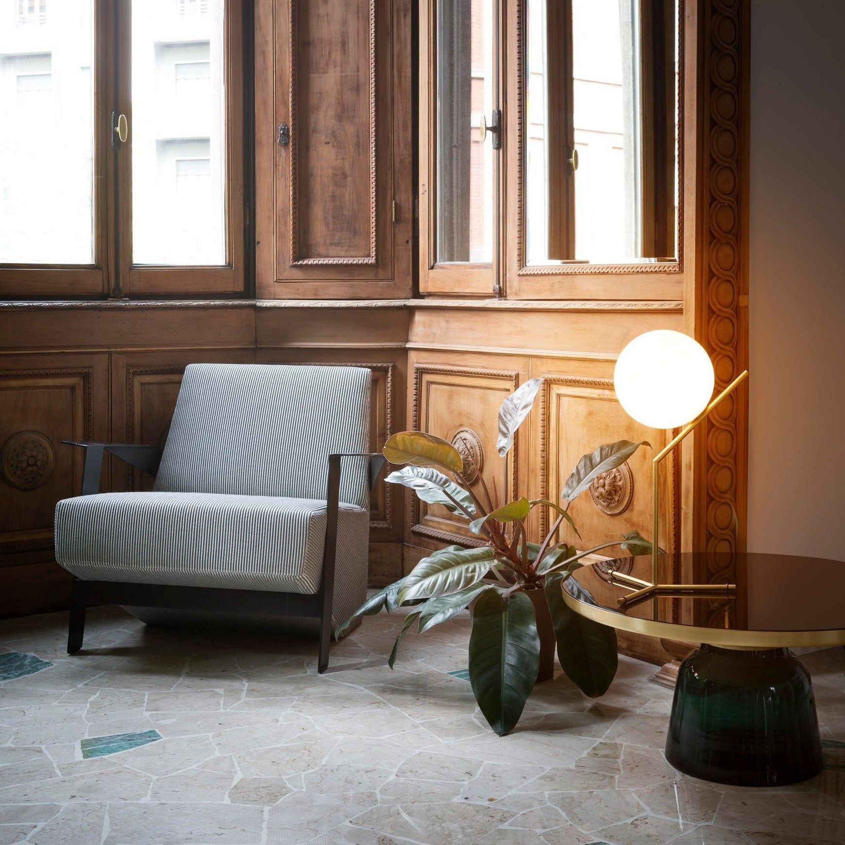 IC T1 High Table Lamp