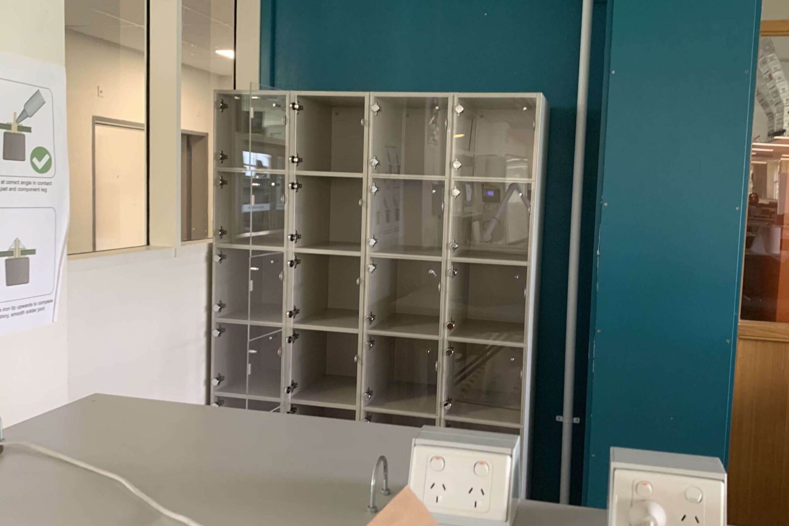 Cube Acrylic Joinery