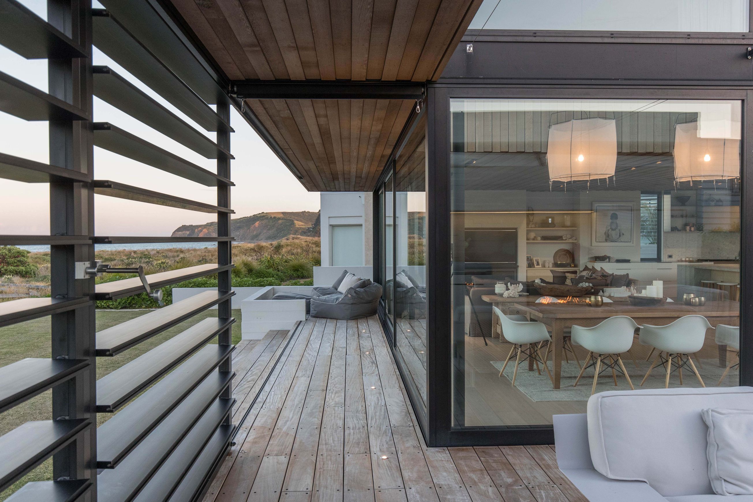 JSC Vertical Shiplap Timber Weatherboards