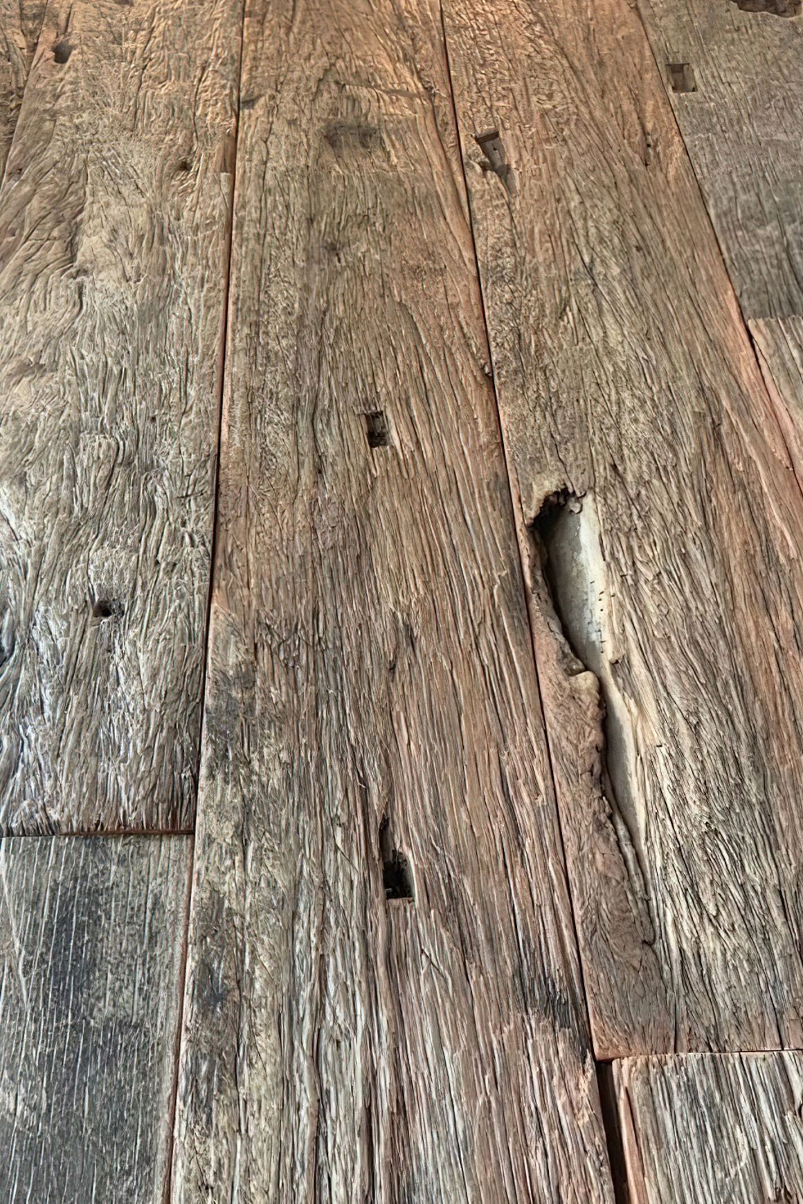 Interior Cladding | Rustic – deeply weathered