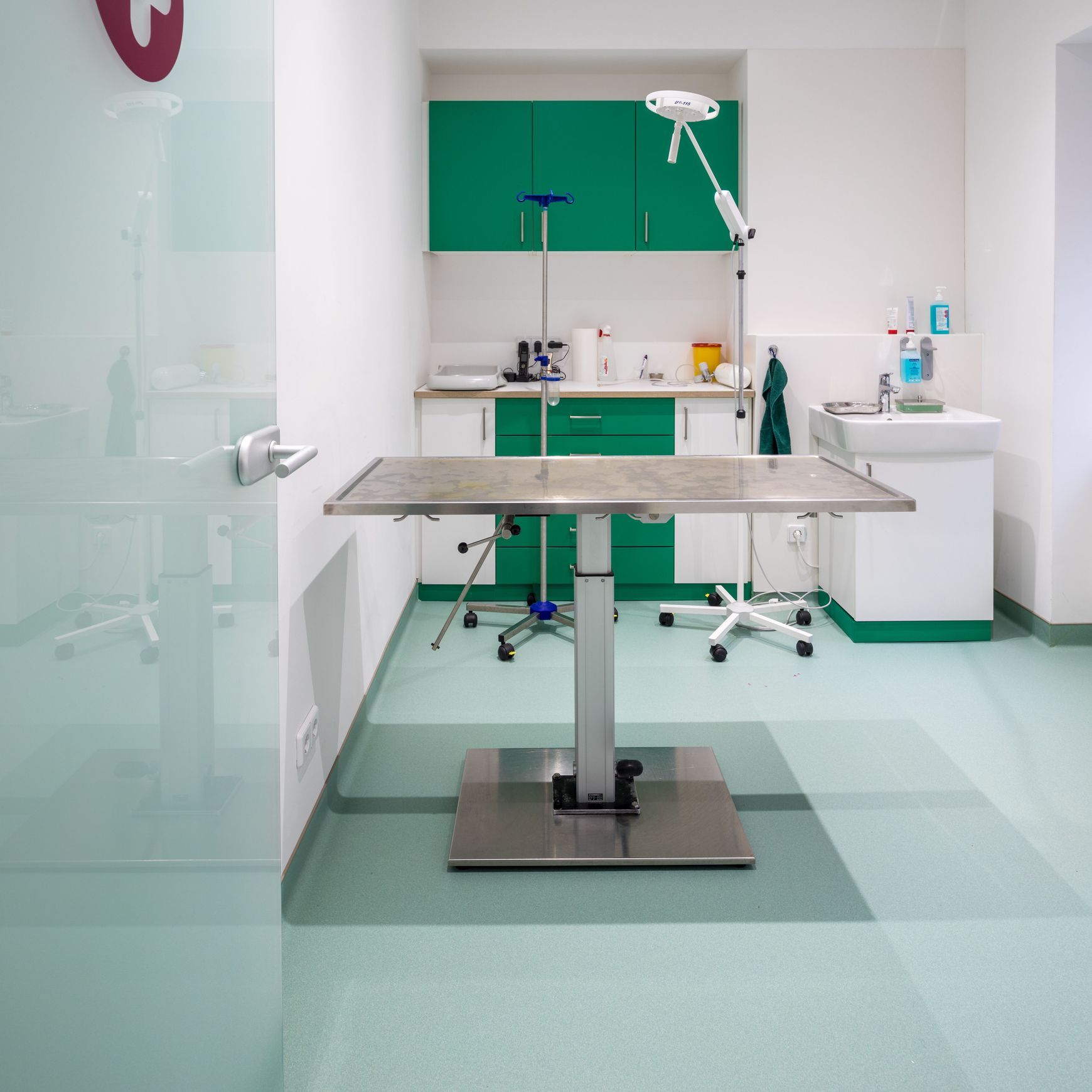 Altro Cantata™ Adhesive-Free 'Front of House' Flooring