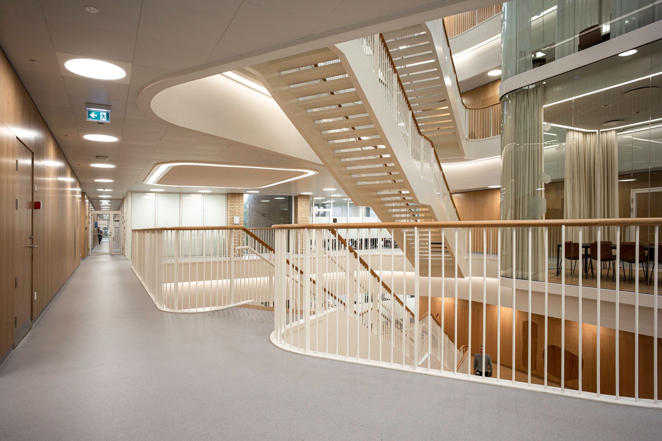 Altro Walkway™ VM20 - R10 Safety Flooring