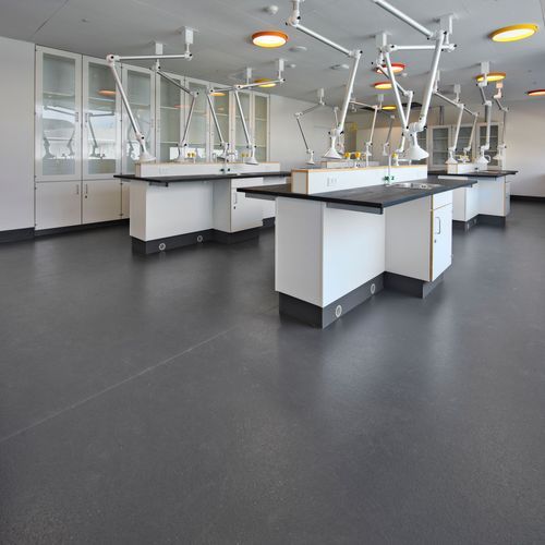 Altro ContraX™ - R10 Safety Flooring