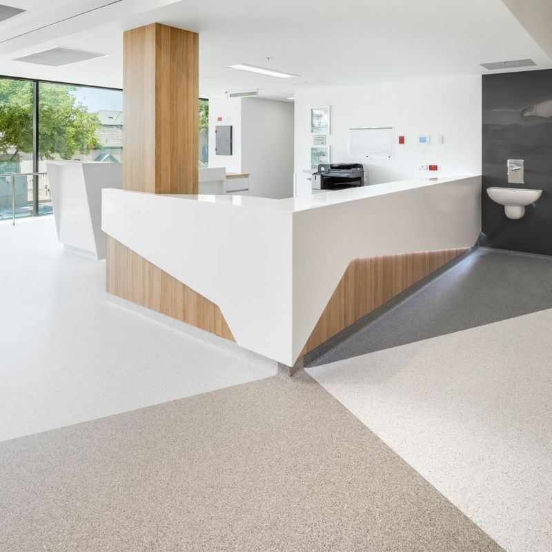 Accolade Plus | Spice White