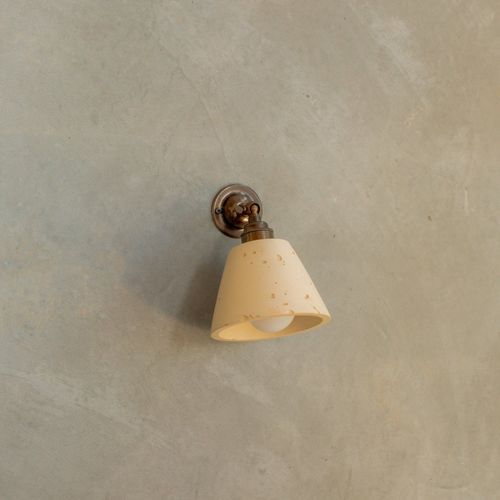 Mod wall light with knuckle