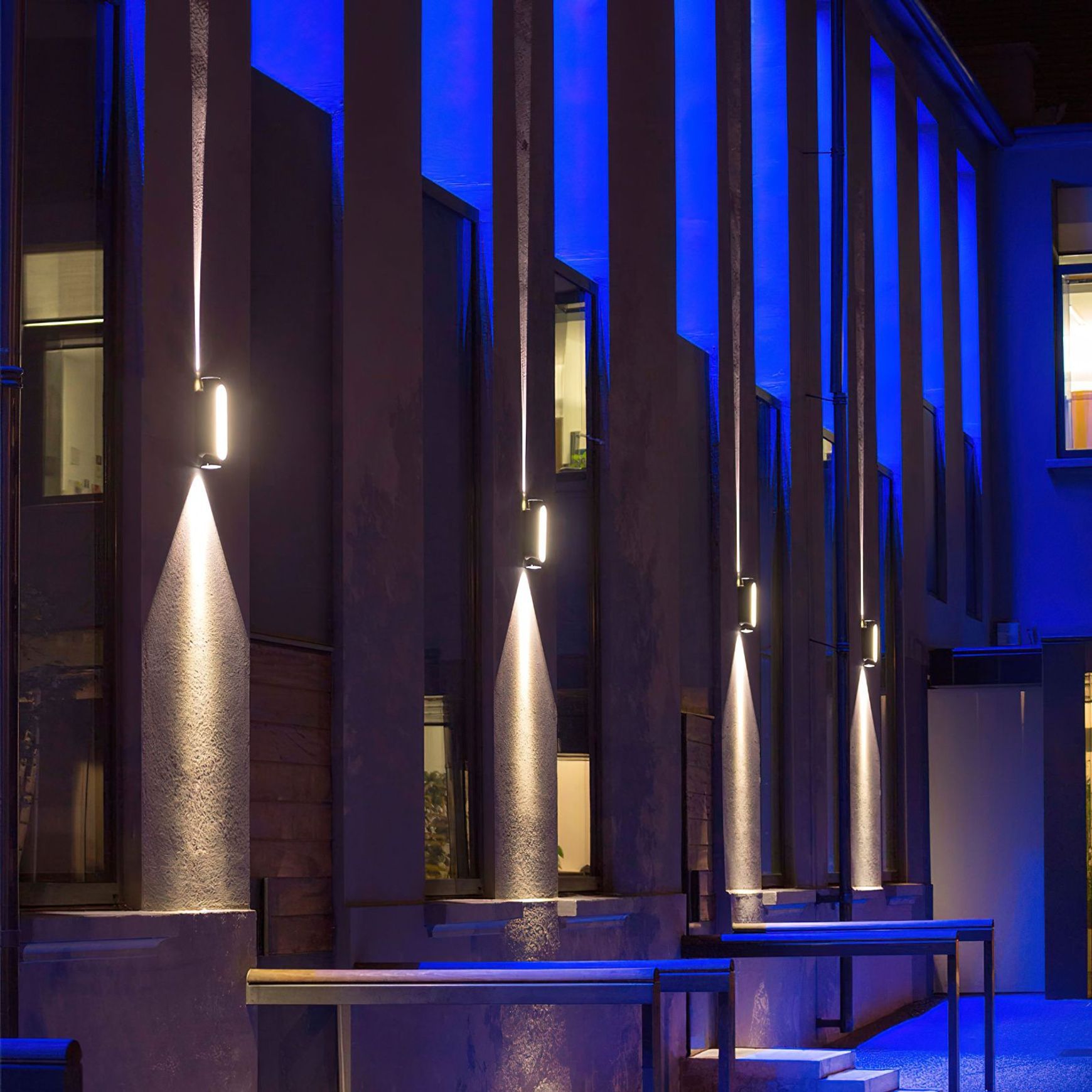 Ibuk Wall Light