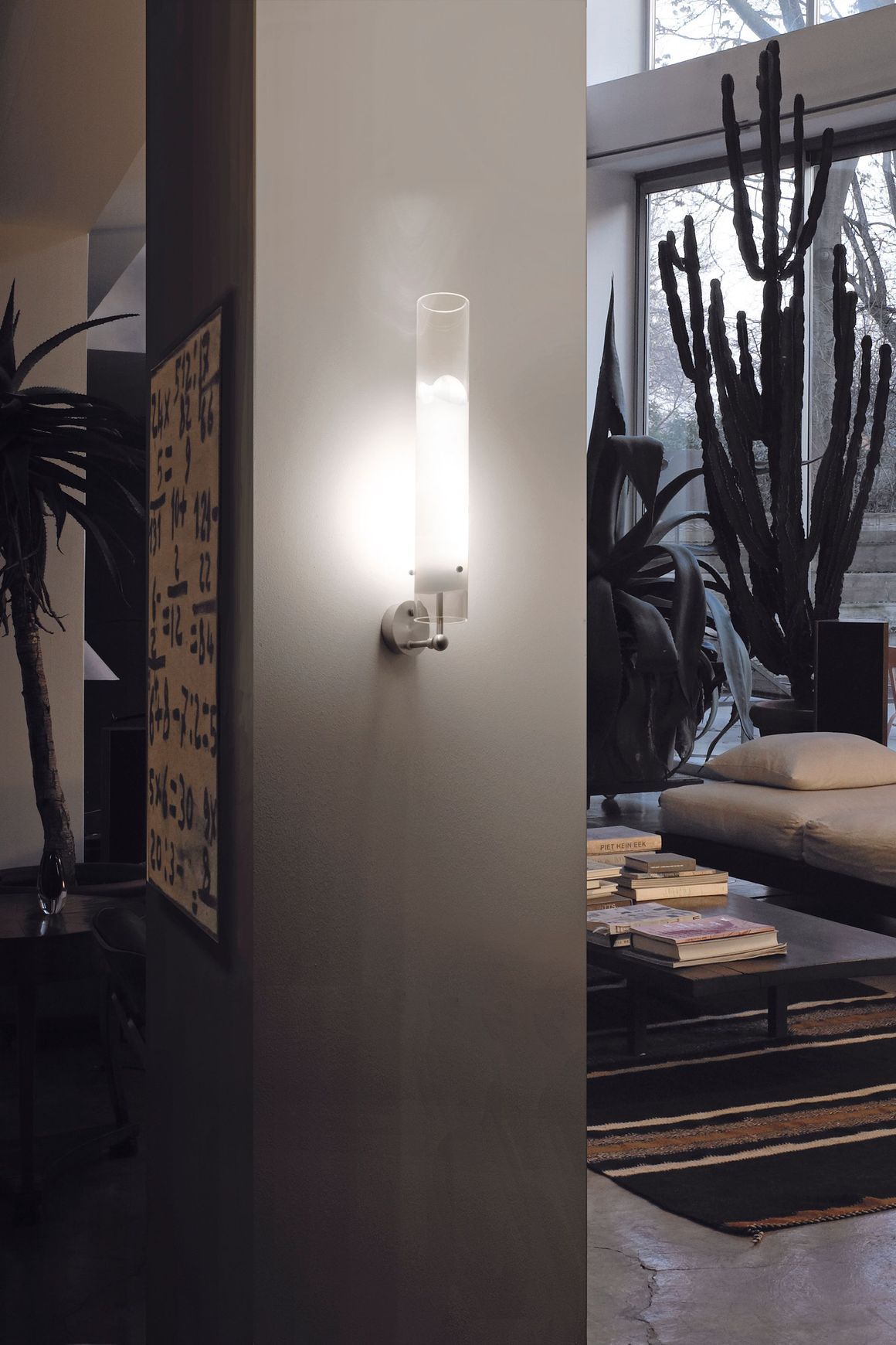 Lio Wall Light