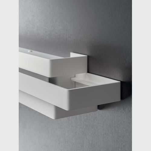 Escape, Wall Light