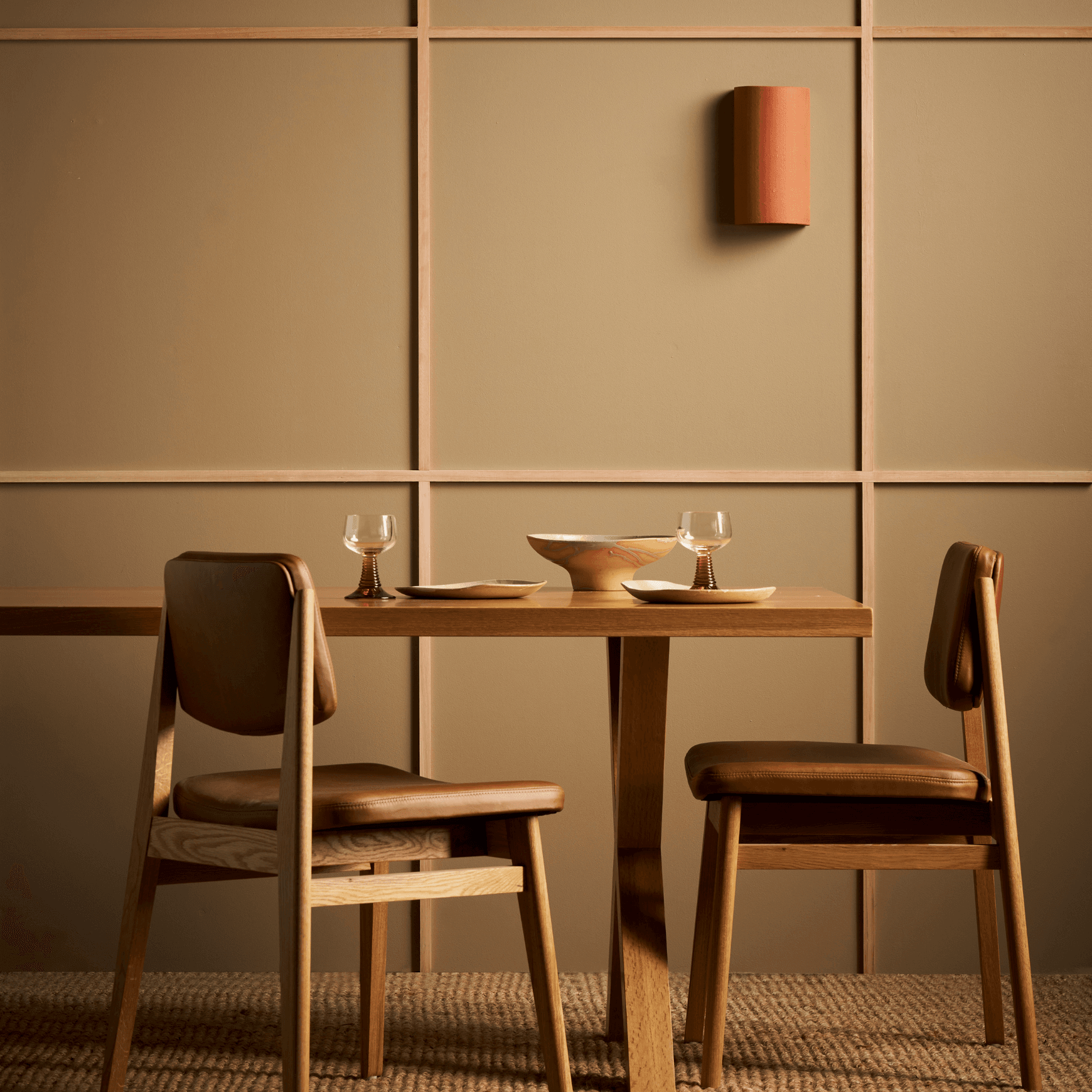 Ceramic Curve Wall Light