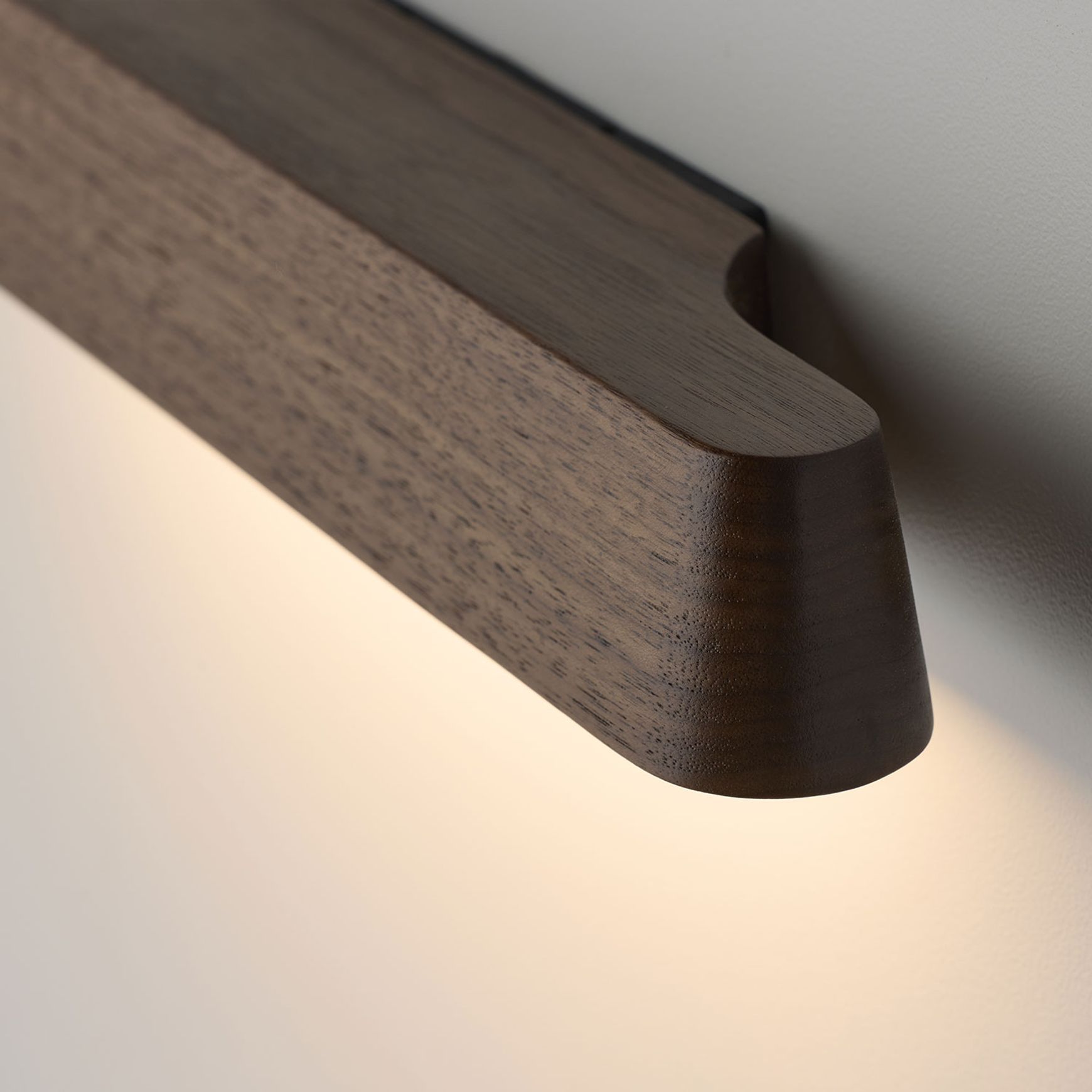 Tenn Sconce | Walnut