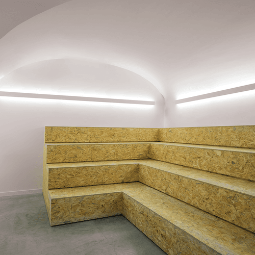 Wall Light Up/Down Homogeneous Distribution 50/50